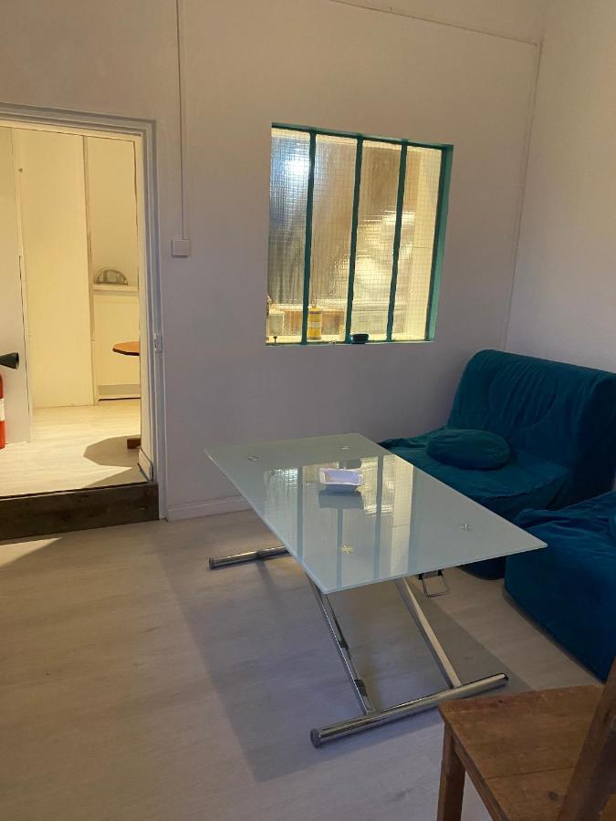 Adorable Gesthouse Avec Parking Gratuit Sur Place. Appartement Le Chene Buitenkant foto